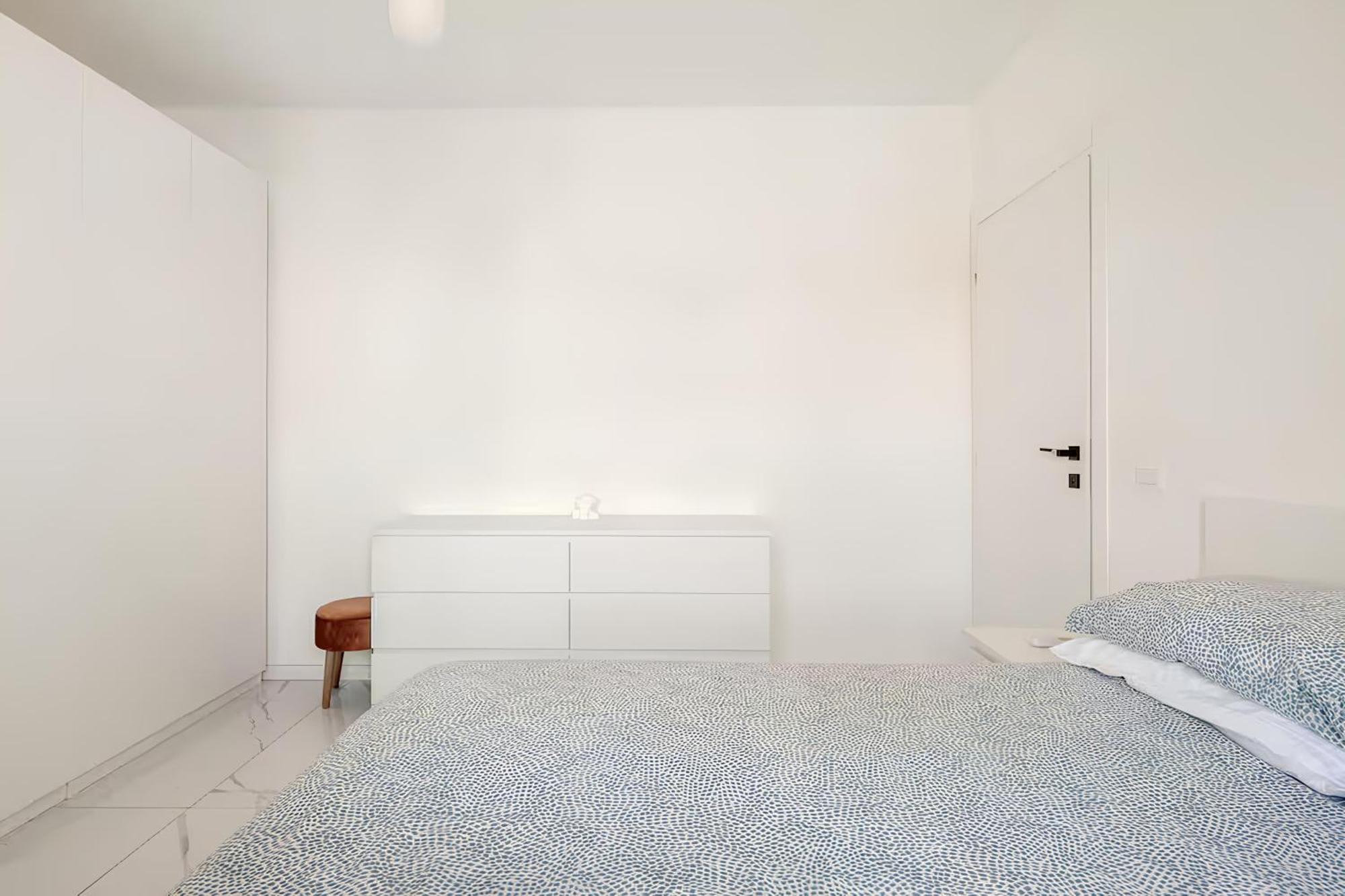 Latina Modern Apartment Exteriér fotografie